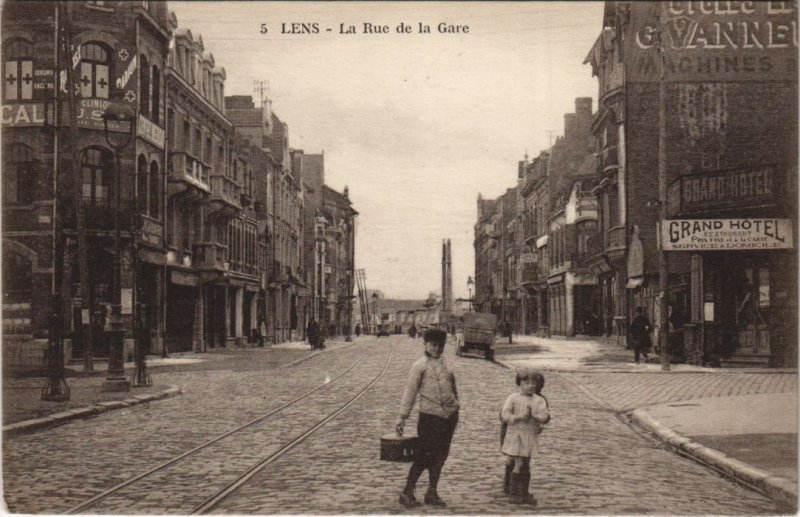 CPA LENS-La Gare (43885)
