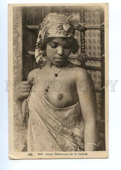 173806 Young Moorish semi-nude girl Casbah Vintage postcard