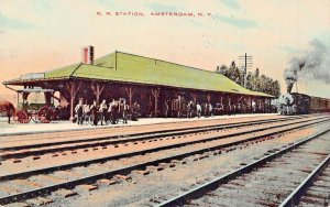 AMSTERDAM NEW YORK~TRAIN PULLS IN TO RAILROAD STATION DEPOT~1912 POSTCARD