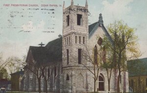 Postcard First Presbyterian Church Cedar Rapids Iowa IA