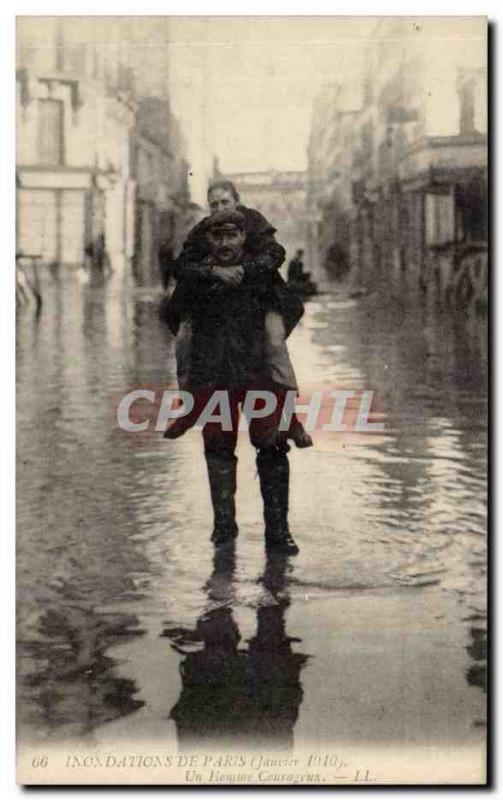 Paris Old Postcard floods in January 1910 A brave man