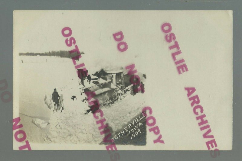 Estherville IOWA RPPC 1909 TRAIN STUCK SNOW Blizzard RAILROAD nr Lake Okoboji #2