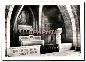 Modern Postcard Dormans Communion table