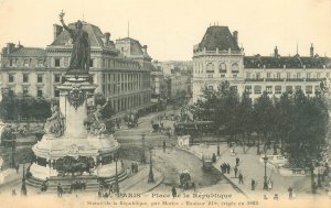 Paris France Place de la Republique, Statue, Cars, People B&W Postcard Unused