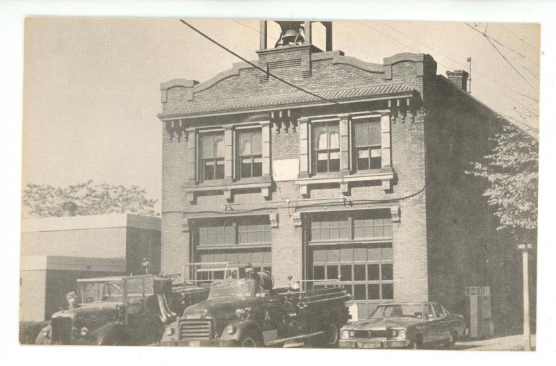 PA - Harrisburg. Fire Department & Apparatus, Shamrock No. 11 ca 1977