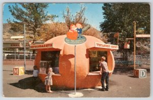 1961 MOTHER GOOSELAND AMUSEMENT PARK UTAH PETER PUMPKIN EATER CONCESSION STAND