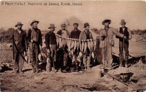 F27/ Snake River Idaho Postcard 1910 Fishing Scene Men Poles