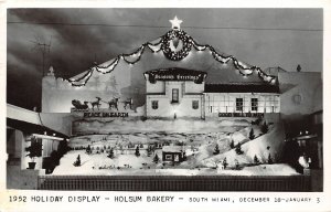 G47/ Miami Florida RPPC Postcard 1953 Holsum Baklery Interior Holiday Display