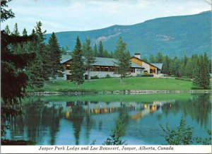 Postcard Canada Alberta - Jasper Park Lodge and Lac Beauvert