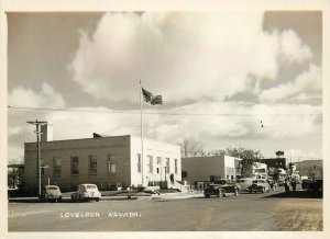 RPPC Postcard Nevada Lovelock automobiles 1940s Street Scene 23-8378