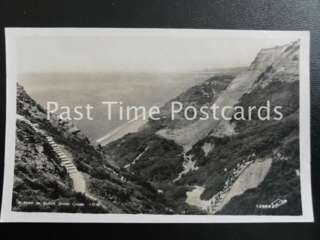 c1925 RPPC - A Peep in Black Gang Chine - I.O.W.