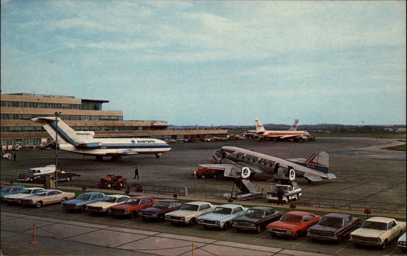 Pittsburgh Pennsylvania PA Greater Pittsburgh Airport Airplanes Vintage Postcard