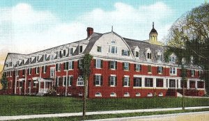 Vintage Chaudoin Hall, Girls Dorm, J. B. Stetson Uni, De Land, Fla Postcard P132