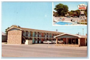 1970 Town House Motel Exterior Roadside Rapid City South Dakota SD Cars Postcard