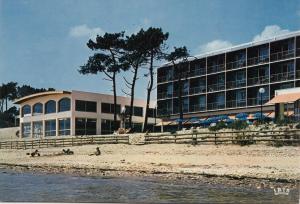 BF21672 ile d oleron la plage de gatseau france  front/back image