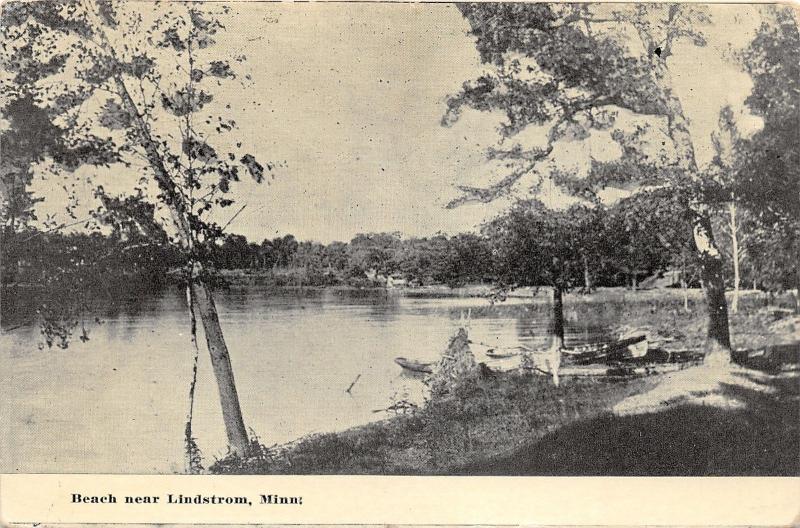 Lindstrom Minnesota~Beach Scene~Boats on Shore~Trees over Water~1912 B&W Pc