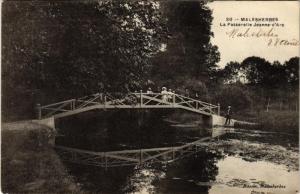 CPA MALESHERBES La Passerelle Jeanne d'Arc (607549)