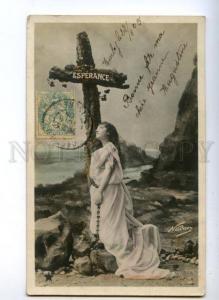 3161725 Esperance BELLE Woman near Cross Vintage NADAR Photo PC