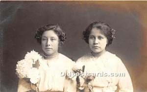 Young GIrls, real photo Indian Unused 