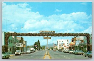 Elk Horn Arch  Afton, Wyoming  Texaco Standard Oil Gas Station   Postcard