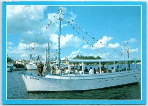 Postcard - St. Nicholas Boat Lines, Tarpon Springs, Florida, USA