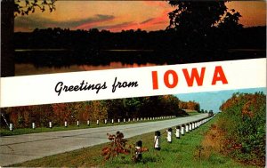 Postcard HIGHWAY SCENE State of Iowa IA AO3547