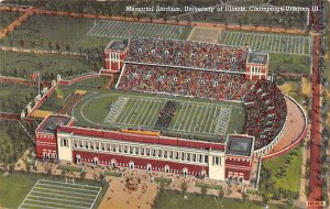 Memorial Stadium at the University of Illinois Champaign-Urbana, Illinois, US...