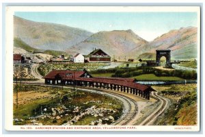 1921 Gardiner Station Entrance Arch Yellowstone Park Idaho Falls Idaho Postcard