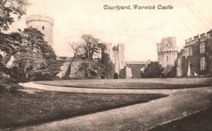 Vintage Postcard 1910's Courtyard Warwick Castle Warwickshire England UK
