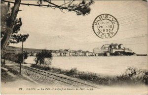 CPA Calvi Ville et le Golfe a travers les Pins CORSICA (1078403)