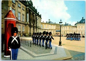 M-16897 Copenhagen: The Royal Guard at Amalienborg Palace Denmark