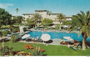 LAS VEGAS, Nevada, 50-60s; Flamingo Casino , Swimming Pool V-3