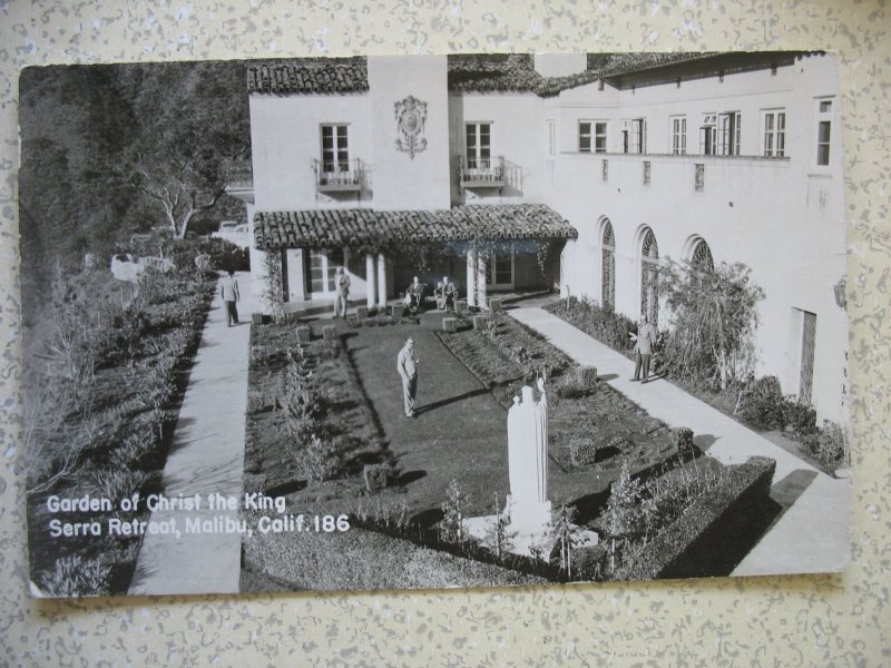 MALIBU, CA ~ 1950s real photo SERRA RETREAT. Garden of Christ the King