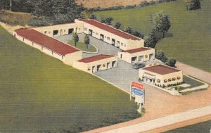 THE PLAZA MOTEL WEST OF JOHNSON CITY TENNESSEE POSTCARD (1940s)