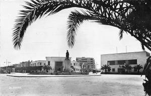 B91844 meknes square poeymireau morocco  africa