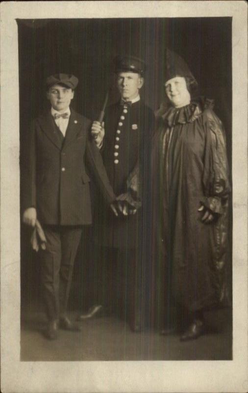 Halloween? Costumes Man as Police Cop Woman as Clown Real Photo Postcard dcn