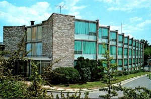 Virginia Bailey's Crossroads Spring Hill Motor Lodge