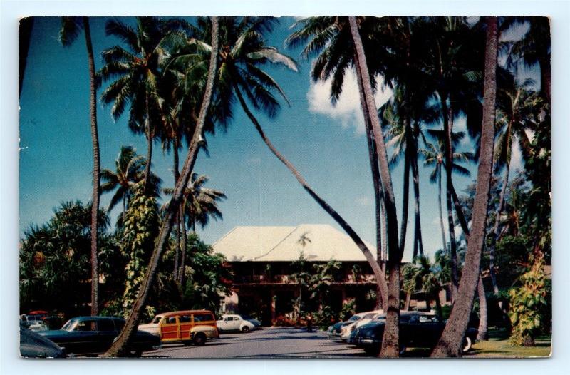 Postcard HI Honolulu Halekulani Hotel c1950's Cars Woodie Station Wagon L08