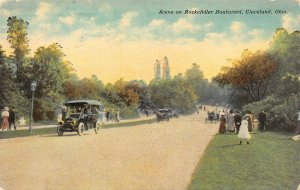 LP31   Cleveland Ohio Rockefeller Boulevard  Postcard 