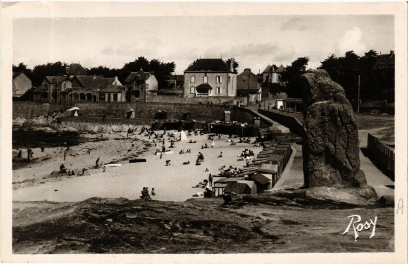 CPA BATZ-sur-MER - La Plage et le Menhir de Pierre-Longue (587802)