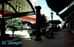 Missouri St Joseph Downtown Mall