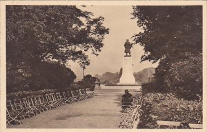 France Metz L'Esplanade vers le Mont St Quentin Statue de Poilu