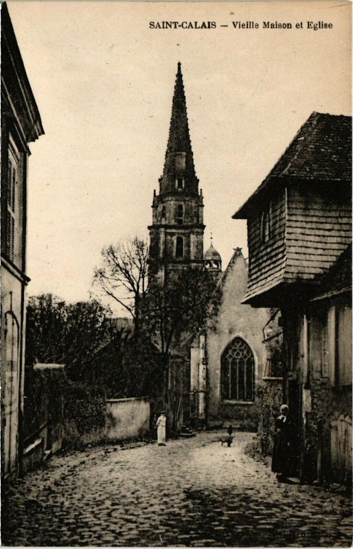 CPA St-CALAIS - Vieille Maison et Eglise (112486)