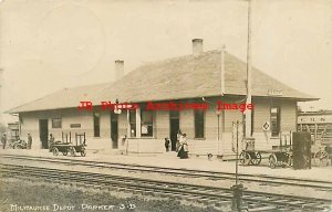 Depot, South Dakota, Parker, RPPC, Chicago Milwaukee & St Paul Railroad Station