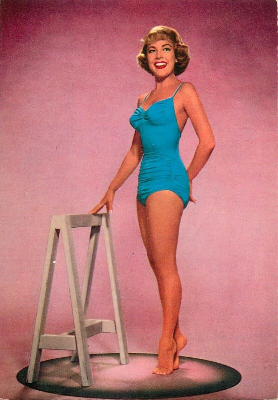 American film and television actress Terry Moore pin-up beauty postcard