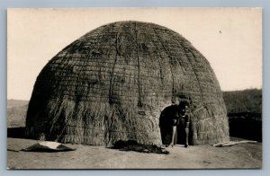 SOUTH AFRICA ZULULAND NATIVE HUT ANTIQUE REAL PHOTO POSTCARD RPPC