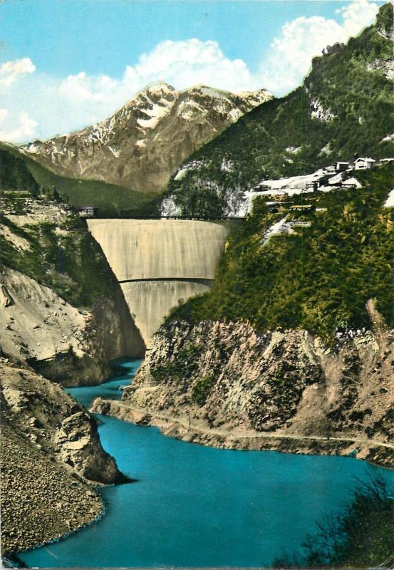 Italy Erto Diga del Vajont dam