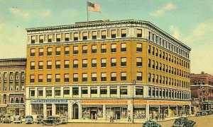 Postcard  Early View of Woolworth Building , Public Square, Watertown, NY.    P5