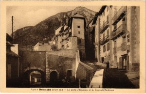 CPA BRIANCON - La porte d'EMBRUN et la Croix-de-Toulouse (112863)