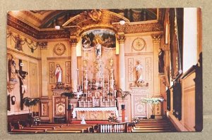 UNUSED POSTCARD - INTERIOR OF NOTRE DAME OF VICTORIES CHURCH, QUEBEC, CANADA